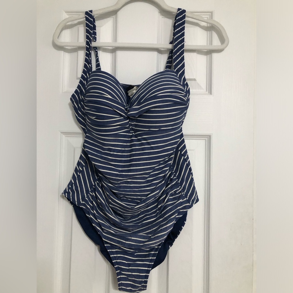 Nip tuck swim blue white striped molded cup swimsuit ONE PIECE women’s size 10